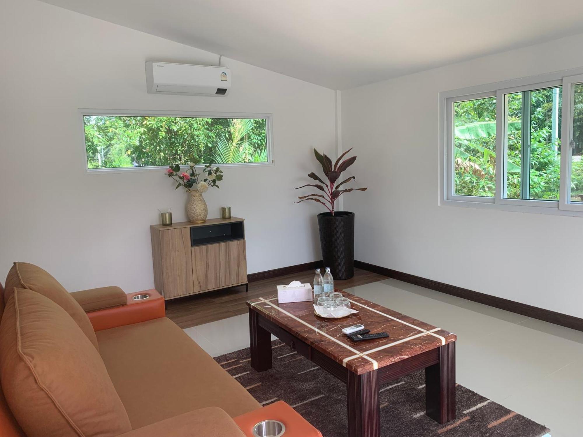 Pajaree And Udo'S Happy Homestay 董里 外观 照片